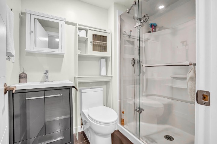 Photo 29 at 300 W Balmoral Road, Upper Lonsdale, North Vancouver