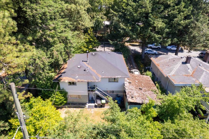 Photo 5 at 4507 Todd Street, Collingwood VE, Vancouver East