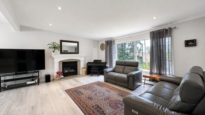 Photo 10 at 1398 Chamberlain Drive, Lynn Valley, North Vancouver