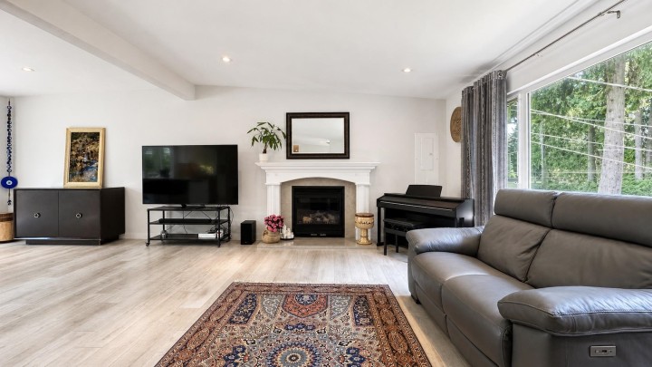 Photo 37 at 1398 Chamberlain Drive, Lynn Valley, North Vancouver