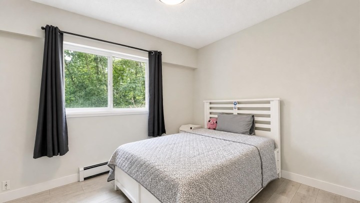 Photo 15 at 1398 Chamberlain Drive, Lynn Valley, North Vancouver