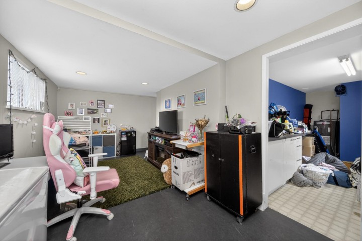 Photo 13 at 2112 E 46th Avenue, Killarney VE, Vancouver East