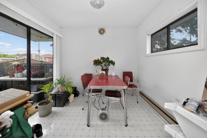 Photo 7 at 2112 E 46th Avenue, Killarney VE, Vancouver East