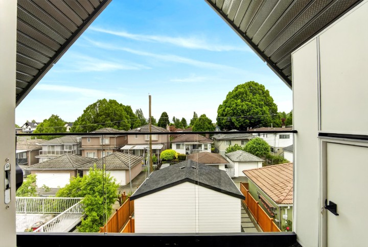 Photo 22 at 2 - 2741 E 7th Avenue, Renfrew VE, Vancouver East