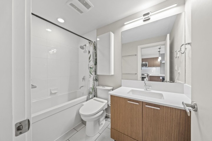 Photo 16 at 324 - 1330 Marine Drive, Pemberton NV, North Vancouver