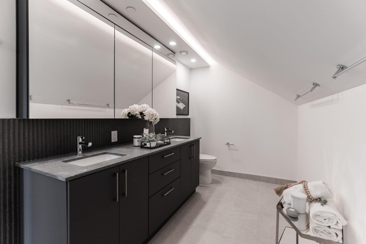 Photo 17 at 1 - 60 E 17th Avenue, Main, Vancouver East