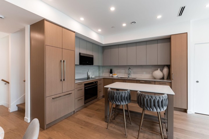 Photo 4 at 1 - 60 E 17th Avenue, Main, Vancouver East