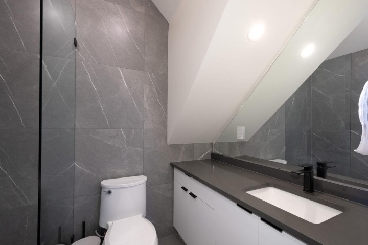Photo 23 at 1026 E 13th Avenue, Mount Pleasant VE, Vancouver East
