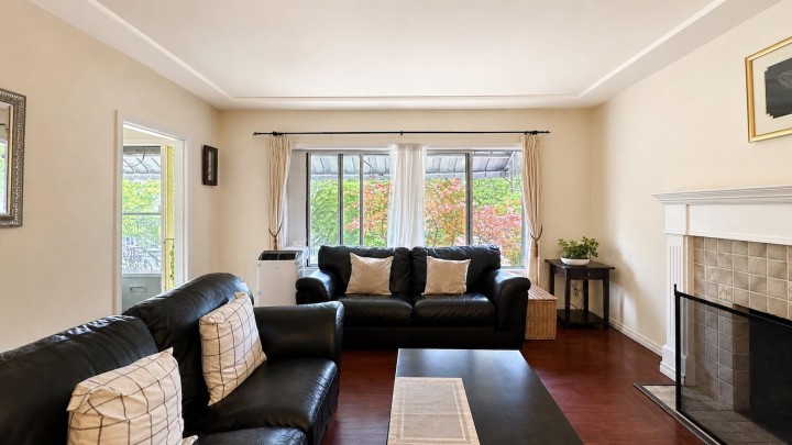 Photo 7 at 2965 E 8th Avenue, Renfrew VE, Vancouver East