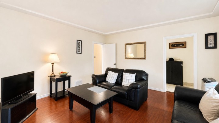 Photo 9 at 2965 E 8th Avenue, Renfrew VE, Vancouver East