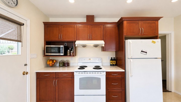 Photo 11 at 2965 E 8th Avenue, Renfrew VE, Vancouver East