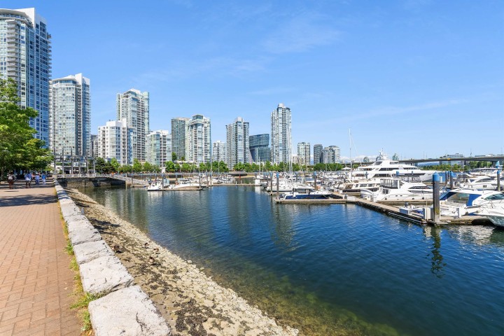 Photo 38 at 1201 - 1228 Marinaside Crescent, Yaletown, Vancouver West