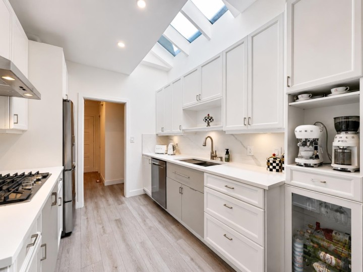 Photo 4 at 1741 Rufus Drive, Westlynn, North Vancouver