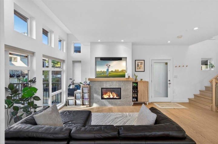 Photo 1 at 2 - 252 E 19th Street, Central Lonsdale, North Vancouver