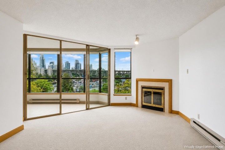 Photo 6 at 404 - 1470 Pennyfarthing Drive, False Creek, Vancouver West