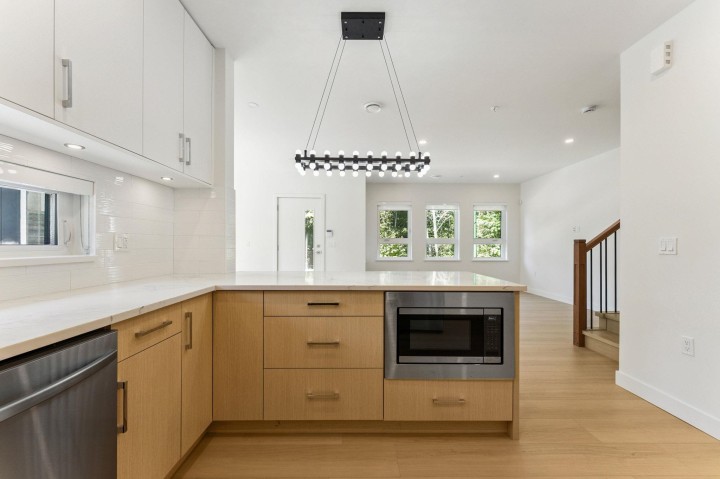 Photo 5 at 844 St. Denis Avenue, Lynnmour, North Vancouver