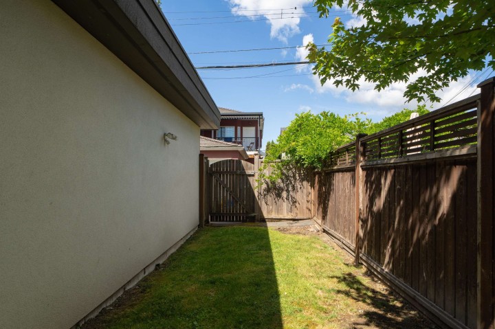 Photo 38 at 5325 Chester Street, Fraser VE, Vancouver East