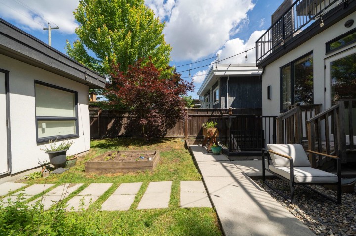 Photo 35 at 5325 Chester Street, Fraser VE, Vancouver East