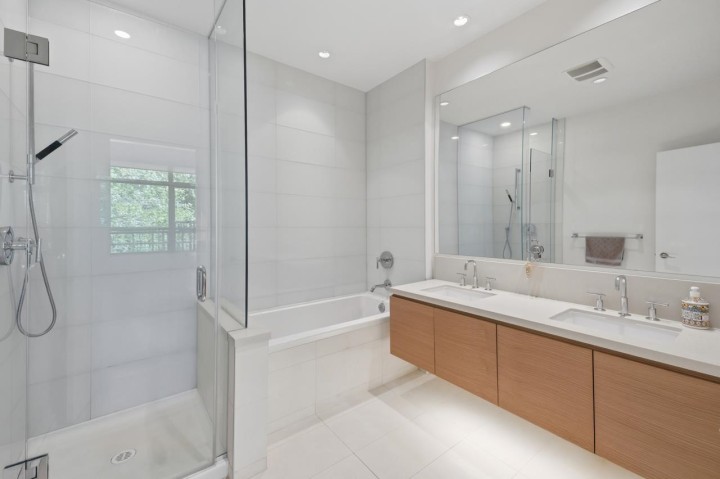 Photo 17 at 506 - 3606 Aldercrest Drive, Roche Point, North Vancouver