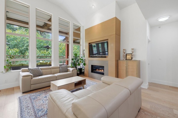 Photo 3 at 506 - 3606 Aldercrest Drive, Roche Point, North Vancouver