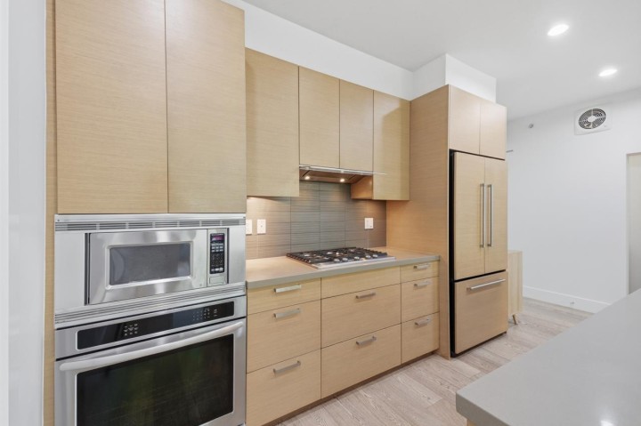 Photo 9 at 506 - 3606 Aldercrest Drive, Roche Point, North Vancouver