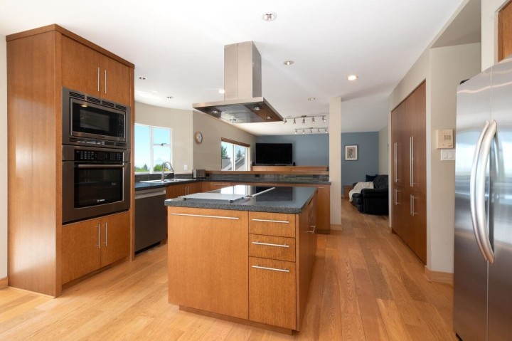 Photo 2 at 4895 Northwood Drive, Cypress Park Estates, West Vancouver