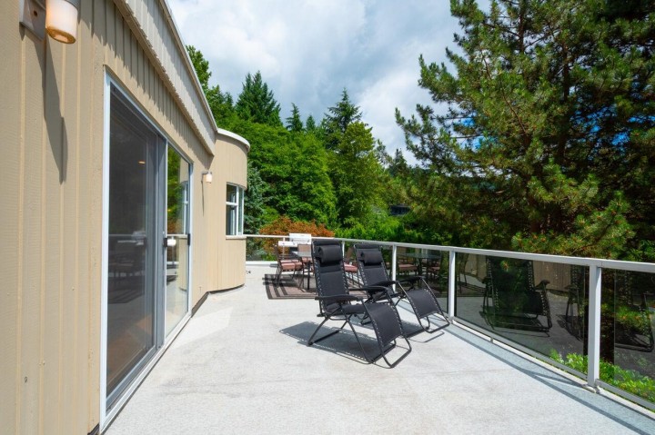 Photo 9 at 4895 Northwood Drive, Cypress Park Estates, West Vancouver