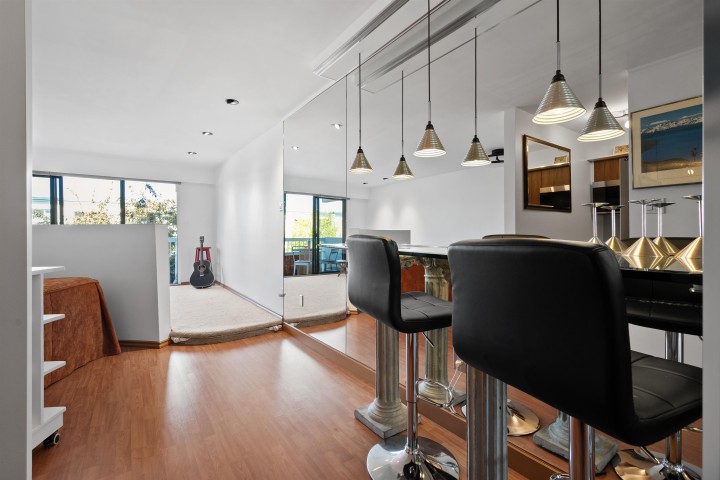 Photo 15 at 210 - 2450 Cornwall Avenue, Vancouver West