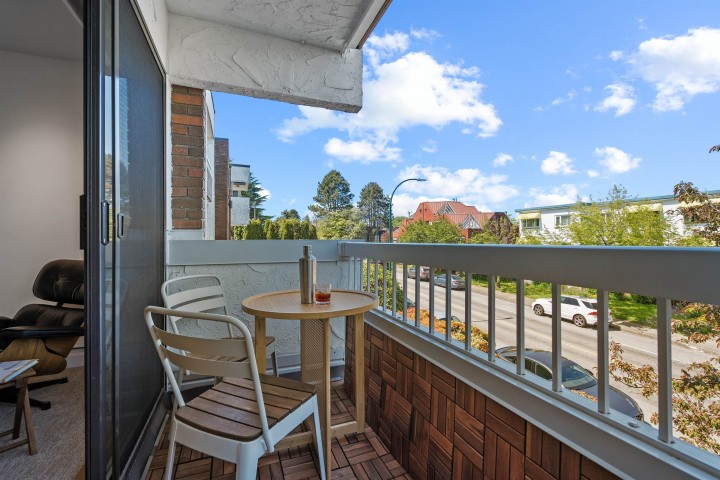 Photo 25 at 210 - 2450 Cornwall Avenue, Vancouver West