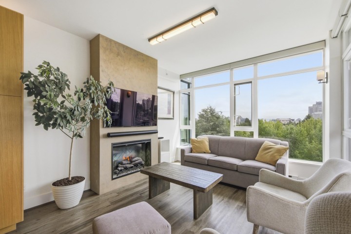 Photo 1 at 907 - 1333 W 11th Avenue, Fairview VW, Vancouver West