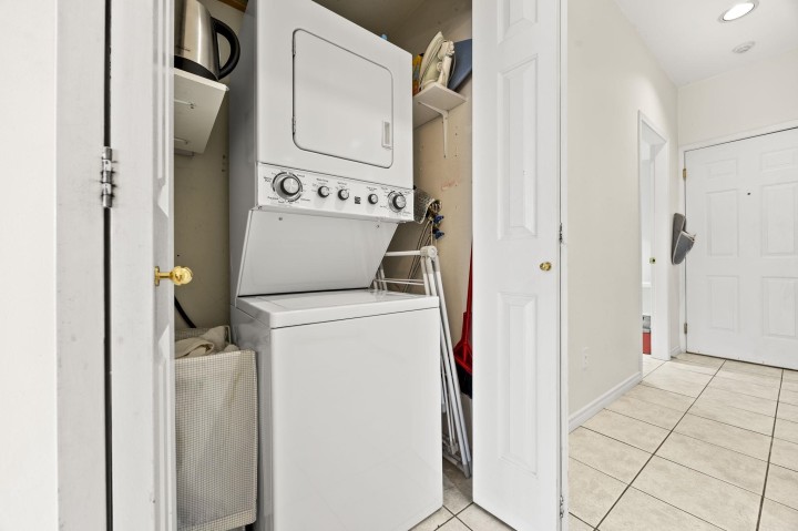 Photo 18 at 104 - 177 W 5th Street, Lower Lonsdale, North Vancouver