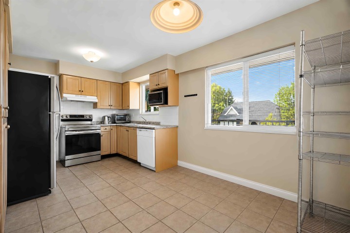 Photo 15 at 1020 E King Edward Avenue, Fraser VE, Vancouver East