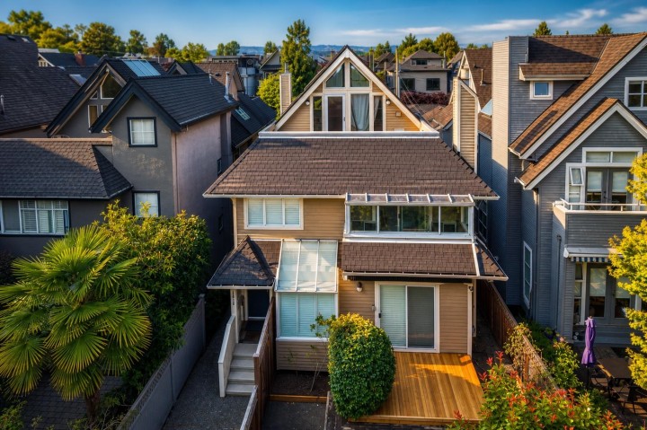Photo 1 at 1921 Creelman Avenue, Kitsilano, Vancouver West