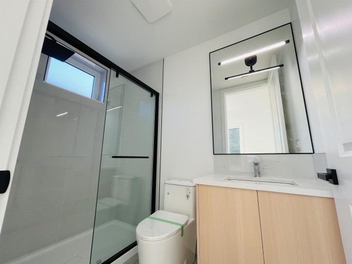 Photo 9 at 1 - 2452 Harrison Drive, Fraserview VE, Vancouver East