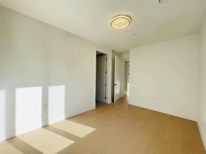 Photo 4 at 1 - 2452 Harrison Drive, Fraserview VE, Vancouver East