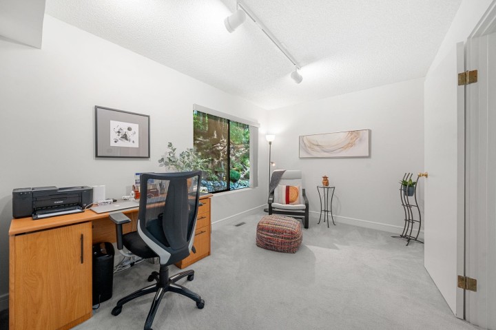 Photo 13 at 826 Frederick Road, Princess Park, North Vancouver