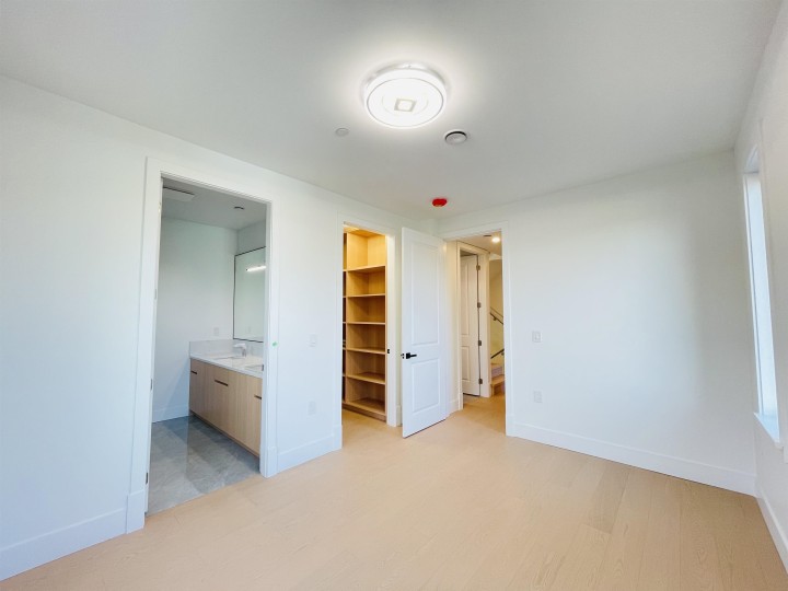 Photo 9 at 2 - 2452 Harrison Drive, Fraserview VE, Vancouver East