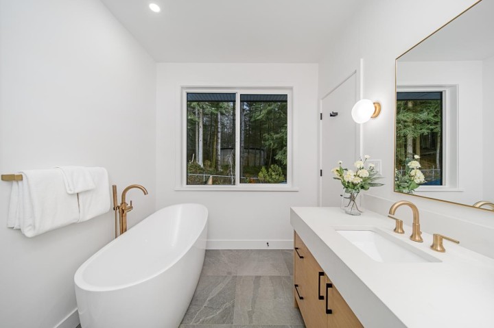 Photo 22 at 23B Glenmore Drive, West Vancouver