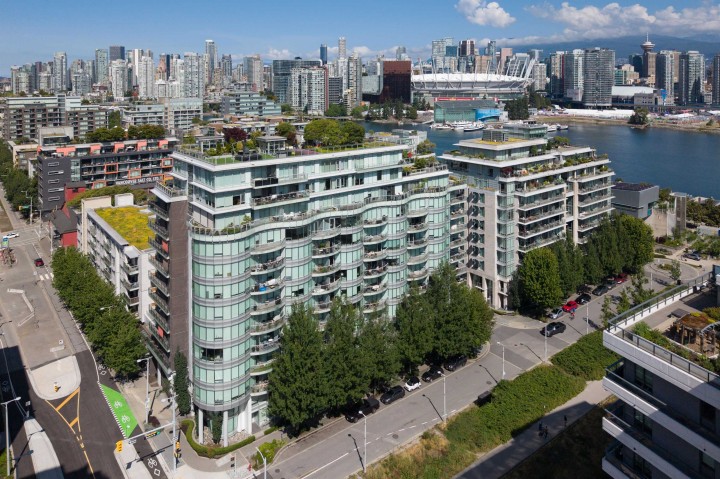 Photo 1 at 1103 - 1661 Ontario Street, False Creek, Vancouver West
