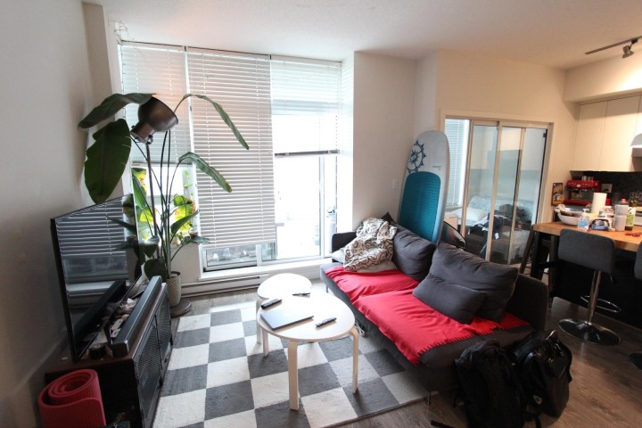 Photo 3 at 805 - 2788 Prince Edward Street, Mount Pleasant VE, Vancouver East