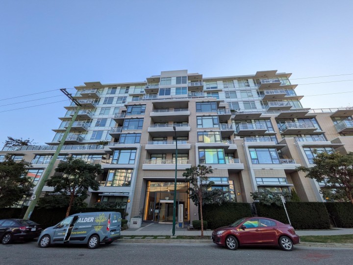 Photo 1 at 805 - 2788 Prince Edward Street, Mount Pleasant VE, Vancouver East
