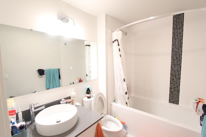 Photo 15 at 805 - 2788 Prince Edward Street, Mount Pleasant VE, Vancouver East