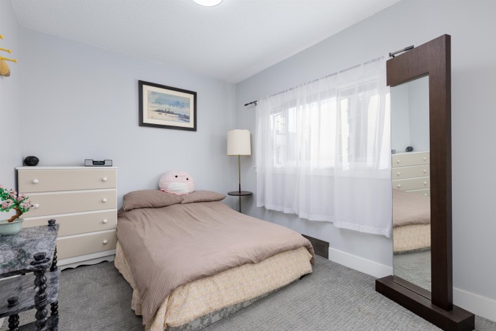 Photo 17 at 5935 Prince Albert Street, Fraser VE, Vancouver East