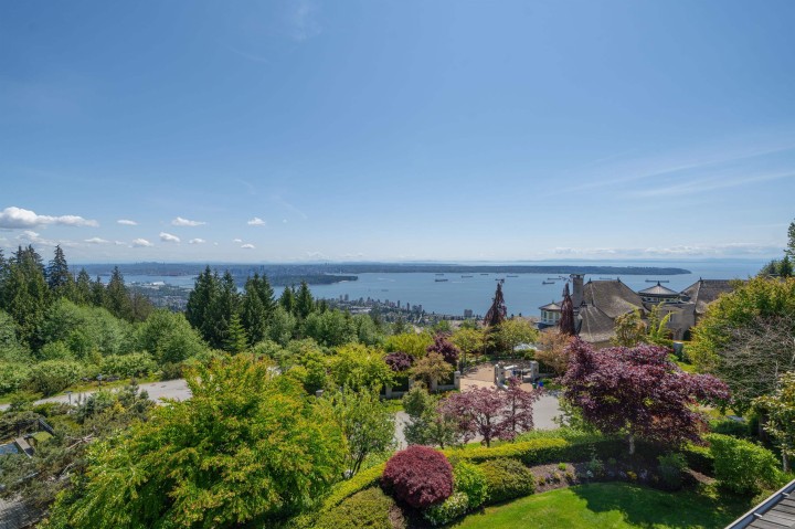 Photo 40 at 2356 Kadlec Court, Whitby Estates, West Vancouver