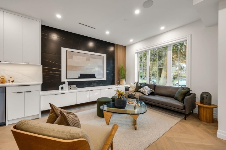 Photo 3 at 2153 E 20th Avenue, Grandview Woodland, Vancouver East