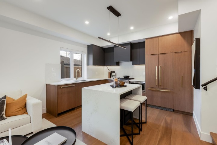 Photo 13 at 1 - 552 Kaslo Street, Renfrew VE, Vancouver East