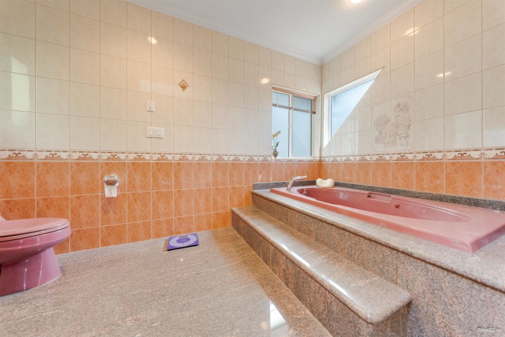 Photo 22 at 4989 Chalet Place, Canyon Heights NV, North Vancouver