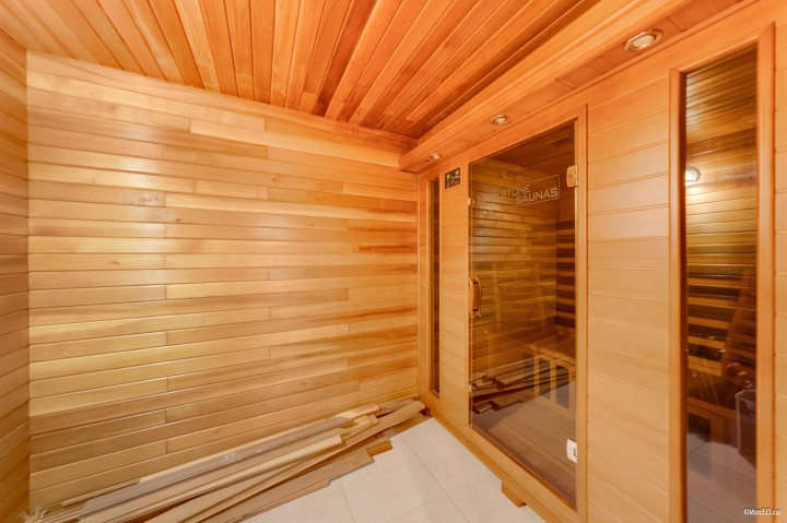 Photo 9 at 4989 Chalet Place, Canyon Heights NV, North Vancouver