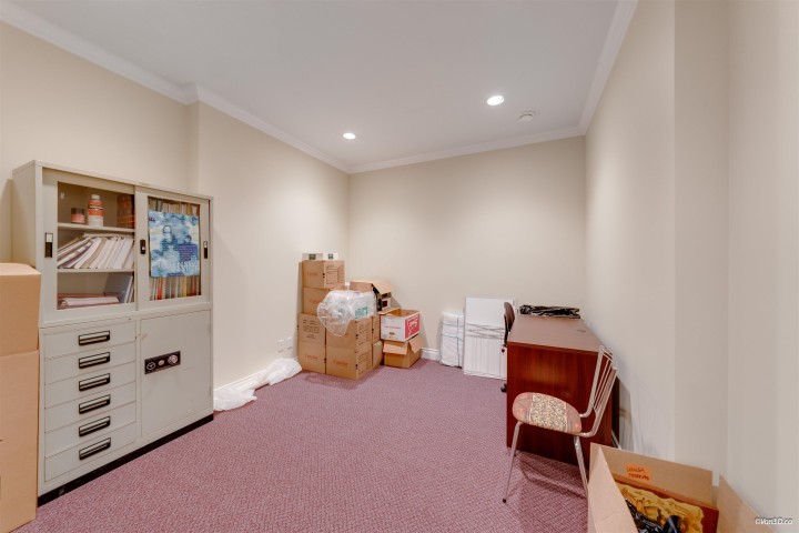 Photo 8 at 4989 Chalet Place, Canyon Heights NV, North Vancouver
