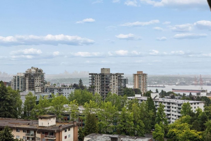 Photo 16 at 1208 - 1320 Chesterfield Avenue, Central Lonsdale, North Vancouver